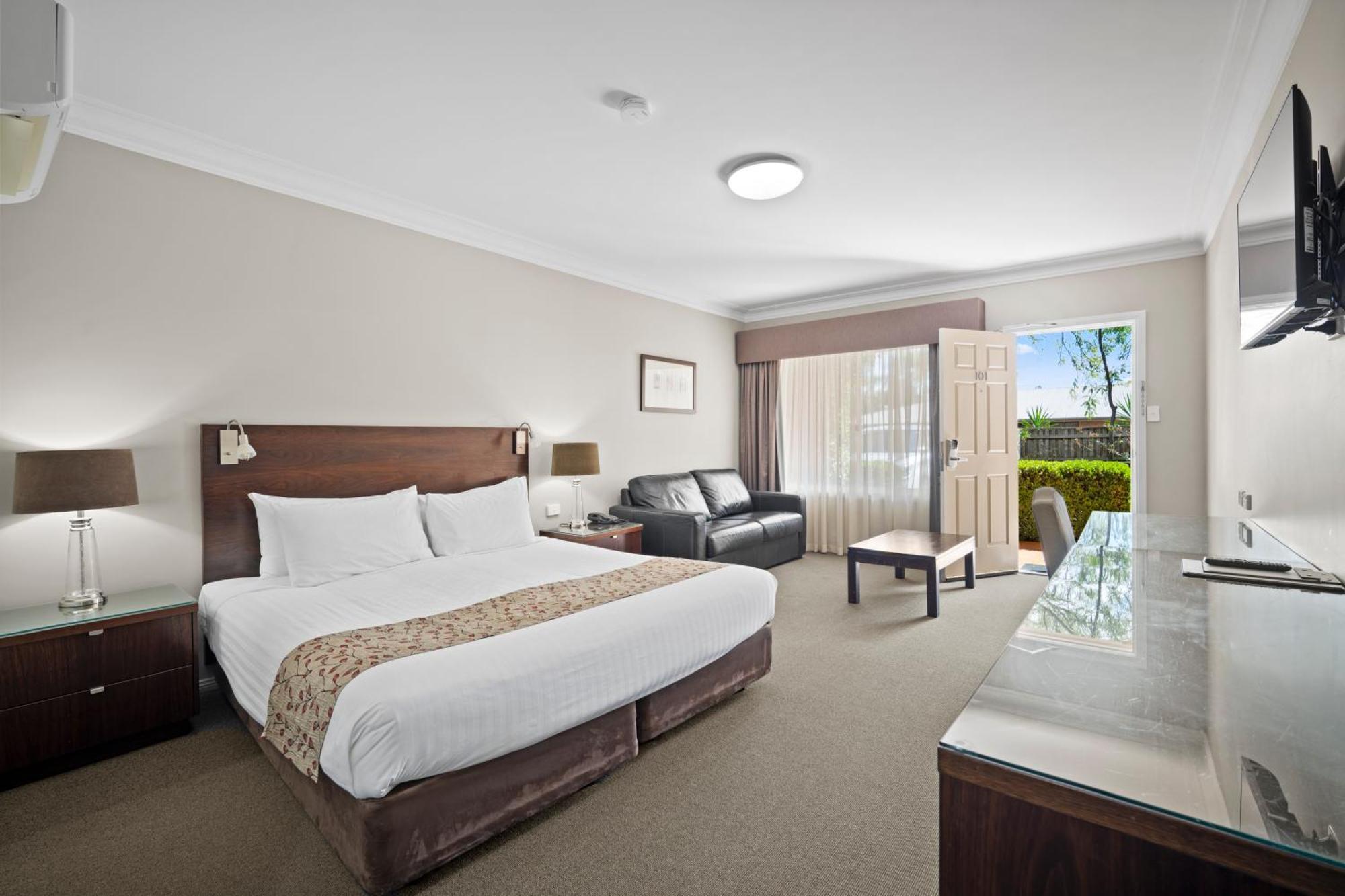 Carlyle Suites & Apartments Wagga Wagga Ngoại thất bức ảnh