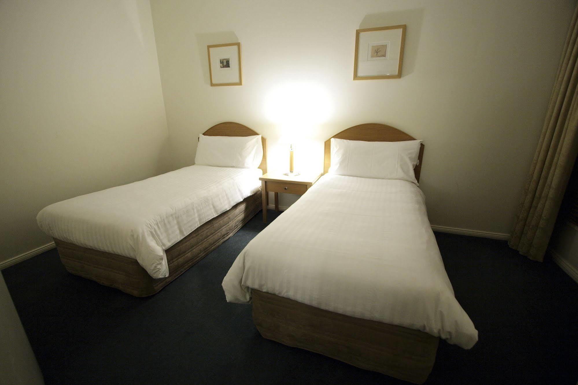 Carlyle Suites & Apartments Wagga Wagga Ngoại thất bức ảnh